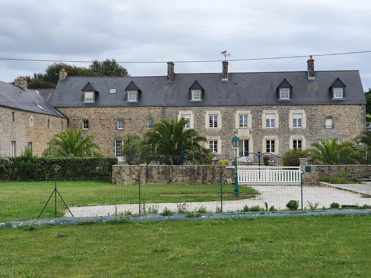 Chambres Du Logis De La Mare Du Parc Surtainville Exterior photo